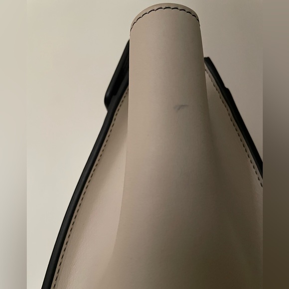 Celine Micro Luggage Handbag in Drummed Calfskin - Picture 4 of 10